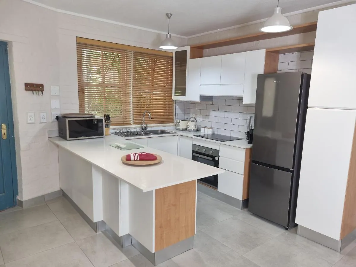Beautiful Apartment Across From The Beach Κέιπ Τάουν