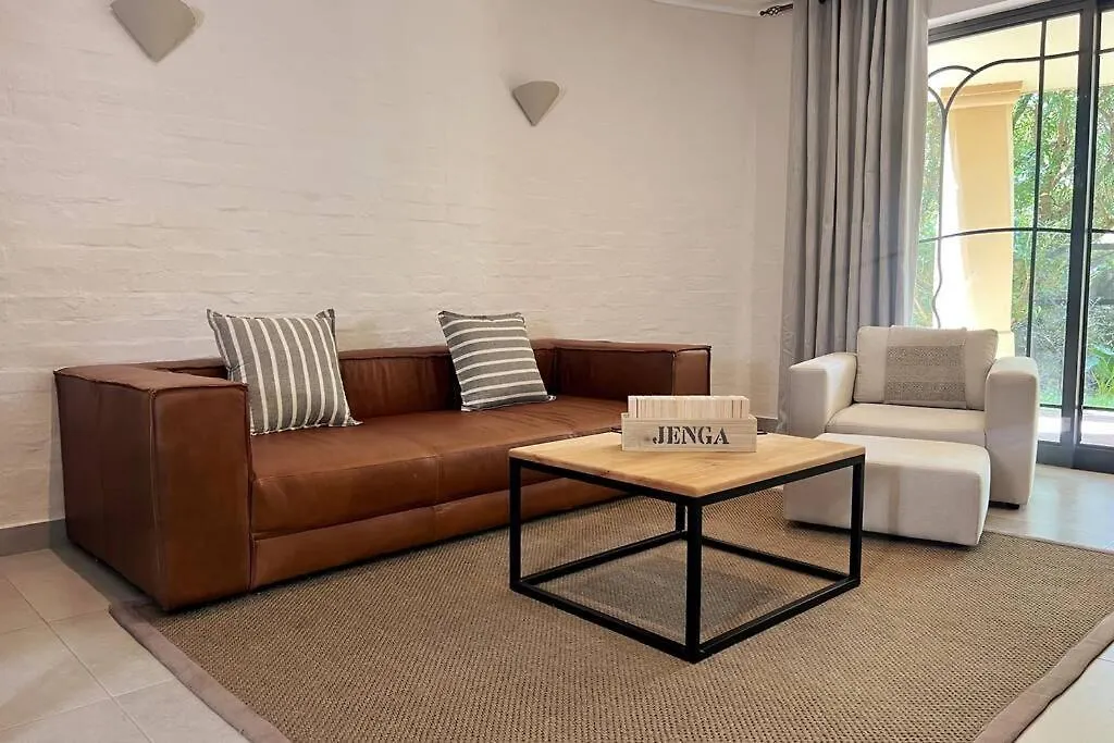 Beautiful Apartment Across From The Beach Κέιπ Τάουν