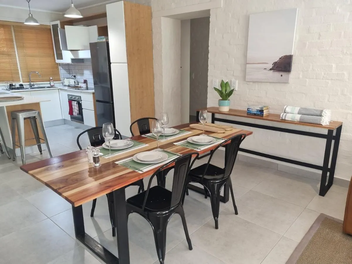 Beautiful Apartment Across From The Beach Κέιπ Τάουν