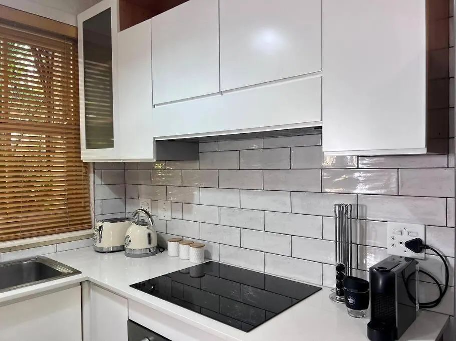 Beautiful Apartment Across From The Beach Κέιπ Τάουν 0*,